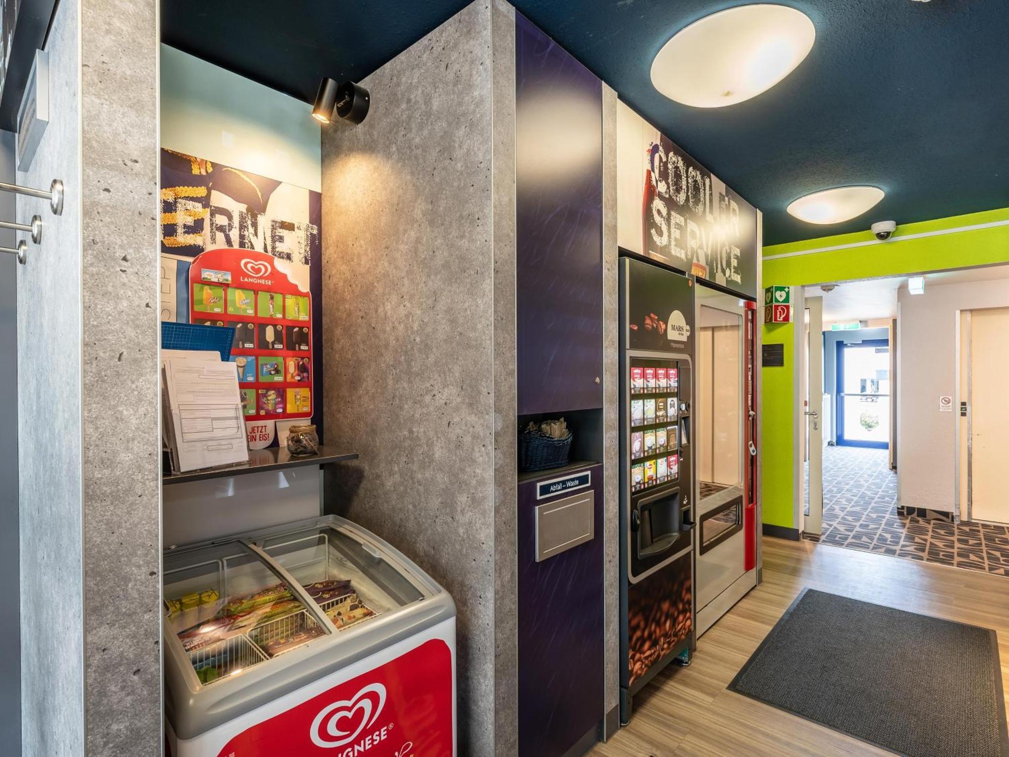 B&B Hotel Koeln-Porz Dış mekan fotoğraf